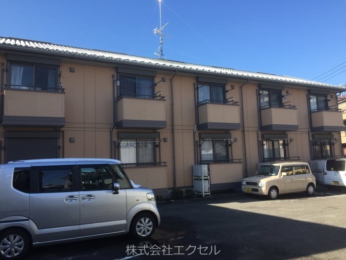 建物外観　便利な宅配ボックスがあります。