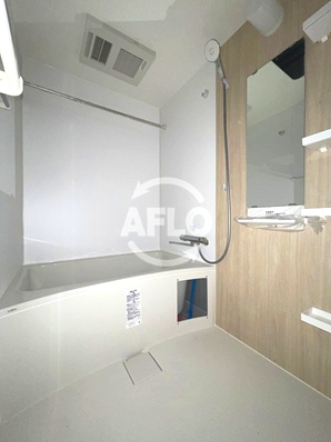 バス・シャワールーム　セレニテ夕陽丘エクラ　浴室