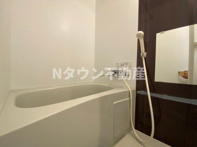 バス・シャワールーム　日々の疲れを癒すお風呂付です