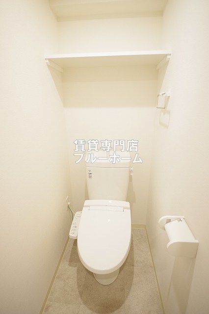 トイレ　温水洗浄便座付のトイレ！