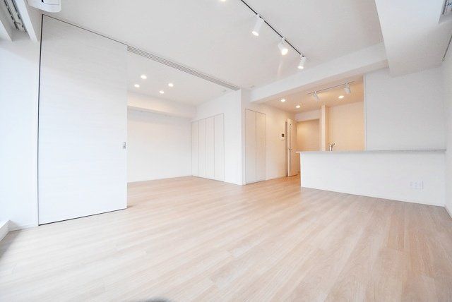 居室・リビング　広々リビング