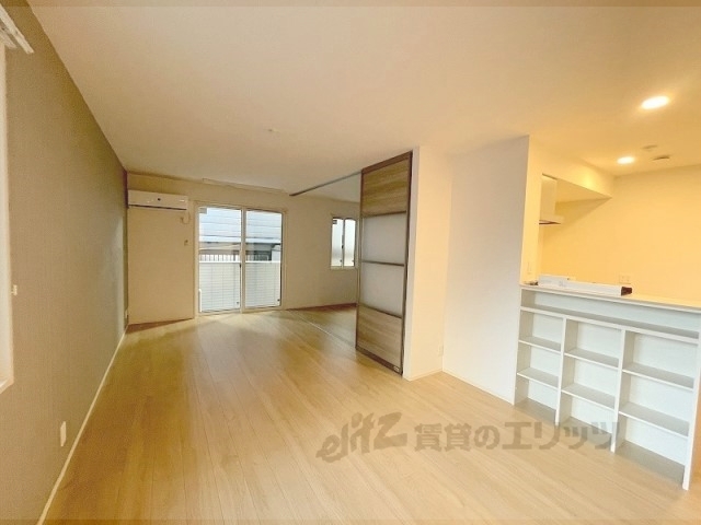 居室・リビング　リビング