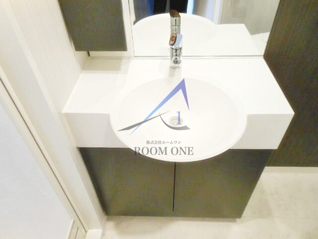 洗面設備　独立洗面台です。