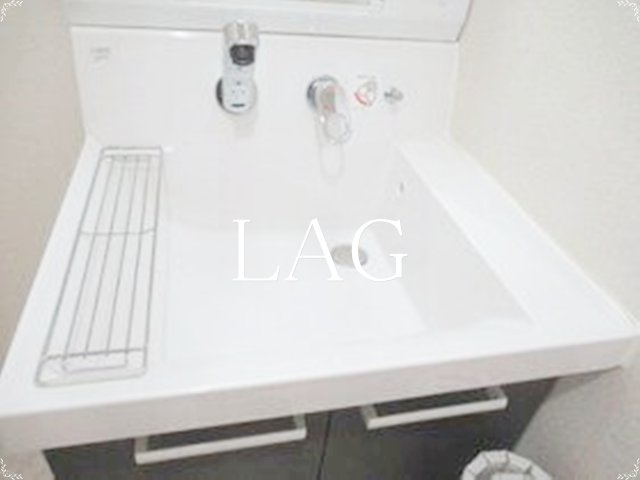 洗面設備　独立洗面台です。