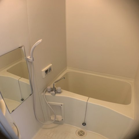 バス・シャワールーム　バストイレセパレートタイプの浴室です♪