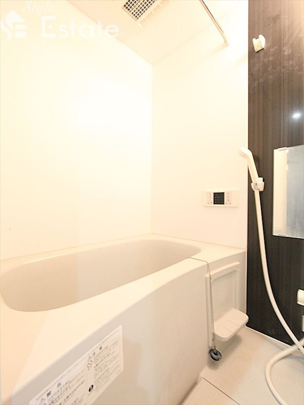 バス・シャワールーム　バスルーム