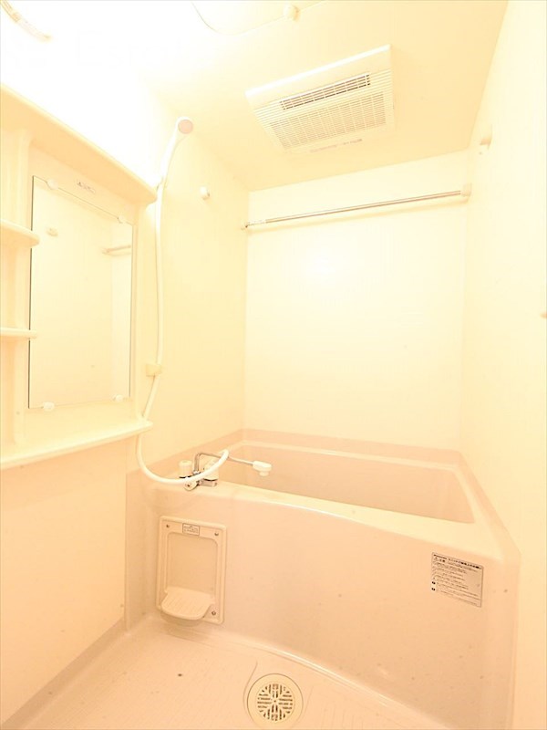 バス・シャワールーム　バスルーム