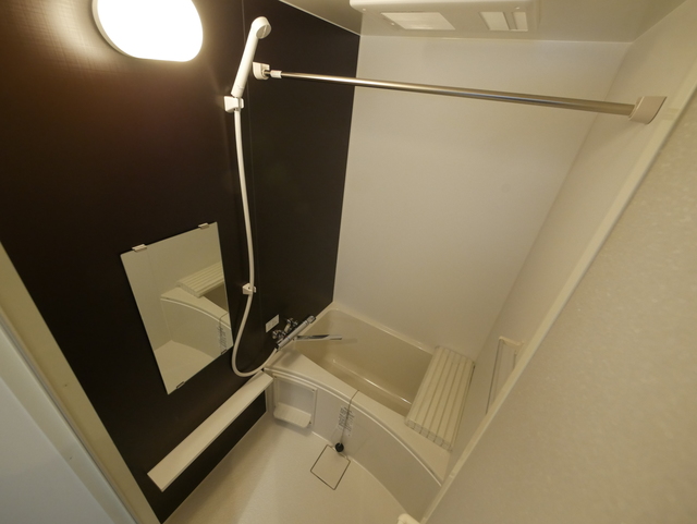 バス・シャワールーム　★清潔感のあるお風呂です★