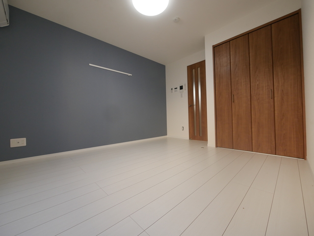 居室・リビング　★アクセントクロスでおしゃれです★