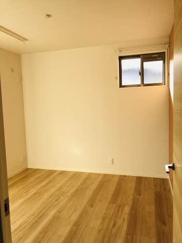 眺望　5.8帖の洋室♪