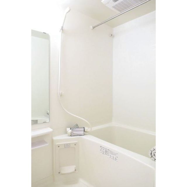 バス・シャワールーム　浴室暖房・乾燥機能付！