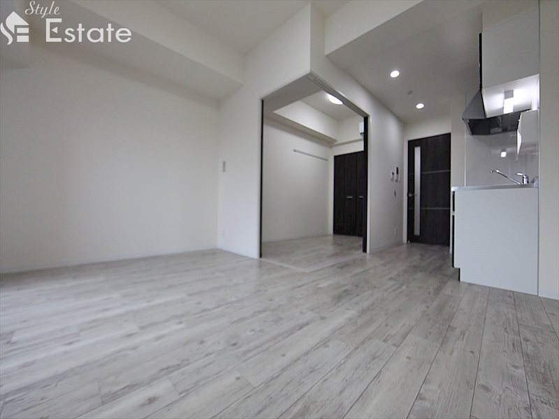 居室・リビング　同仕様内装