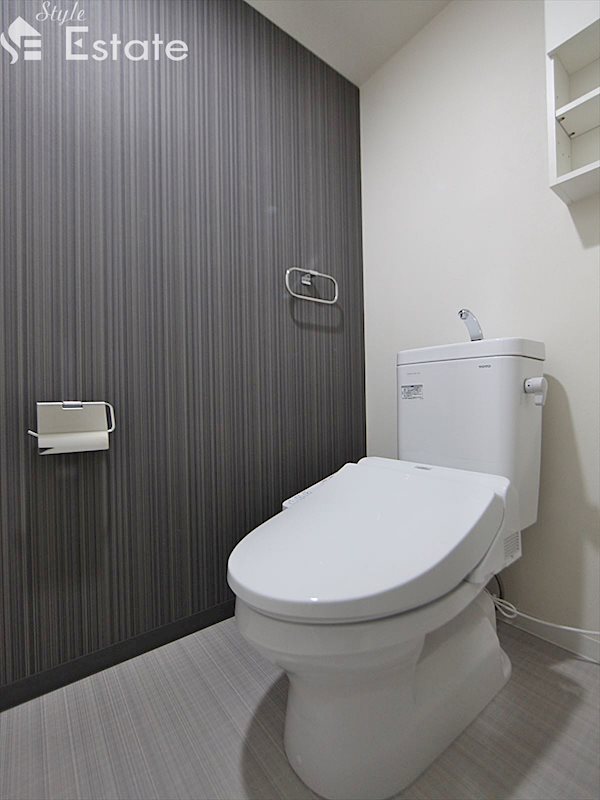 トイレ　同仕様内装