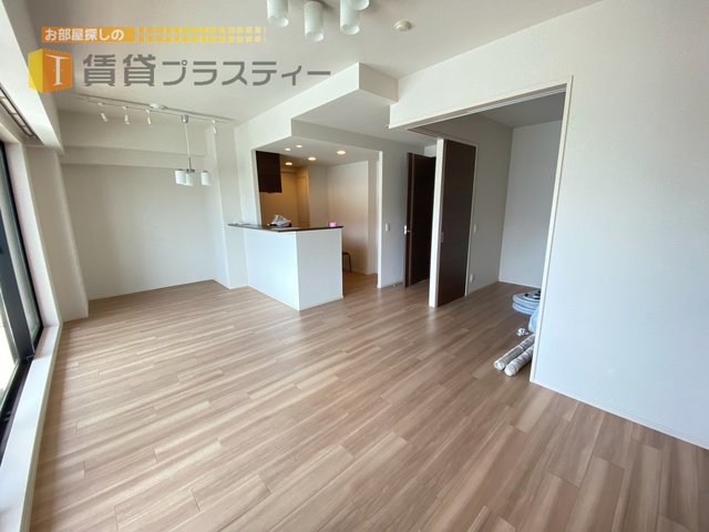 居室・リビング　開放感あふれるリビングです。