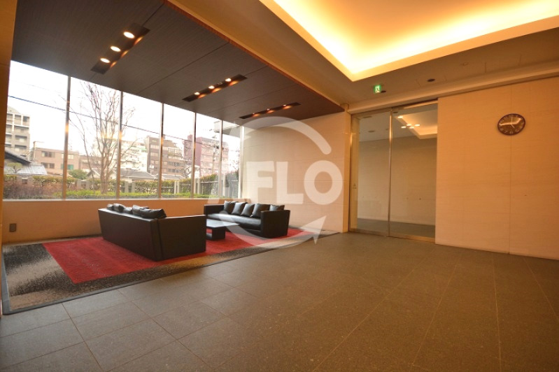 エントランス　カスタリア上町台　エントランス