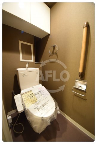 トイレ　カスタリア上町台　温水洗浄便座