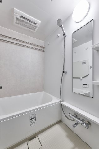 バス・シャワールーム　バス