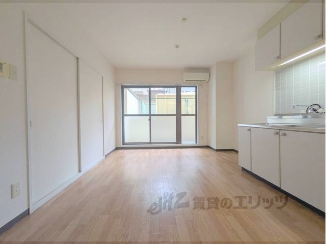 居室・リビング　居室