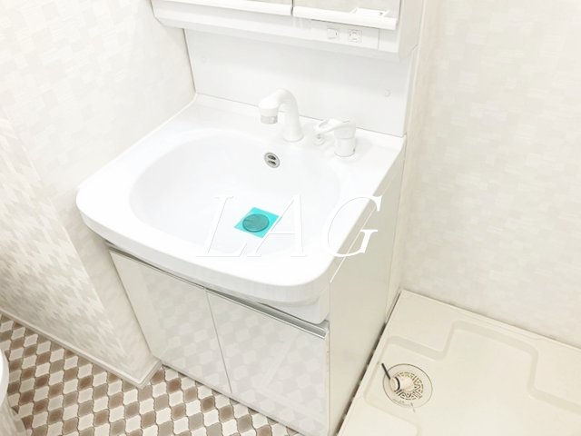 洗面設備　独立洗面台です。