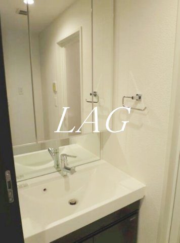 洗面設備　独立洗面台です。