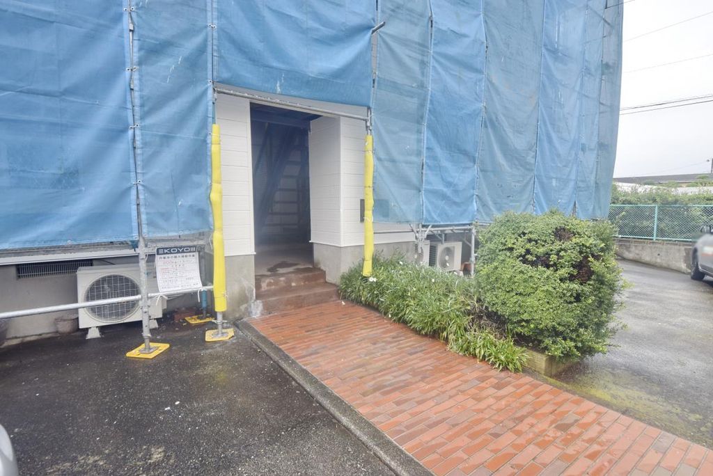 エントランス　エントランス