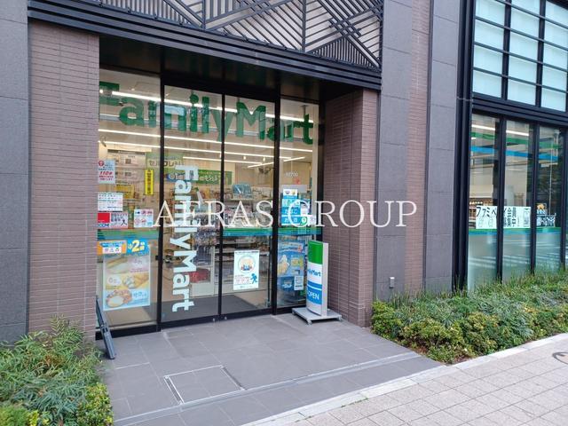 コンビニ　ファミリーマート 東日本橋三丁目店（コンビニ）まで130m