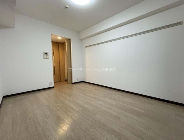 居室・リビング　別号室参考写真