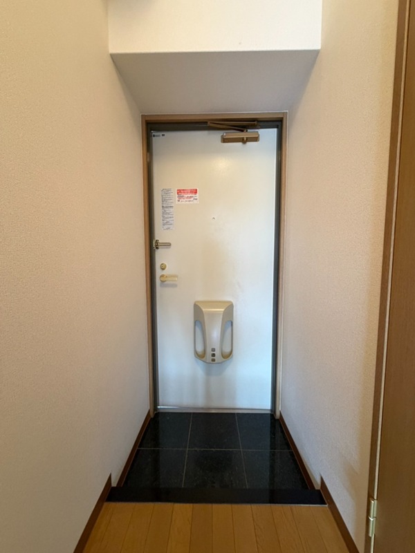 ハイトピア姫路の玄関写真