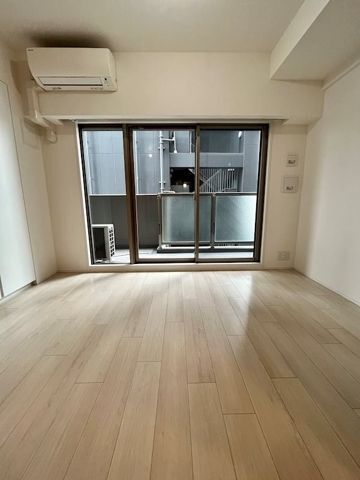 居室・リビング　別号室の参考写真