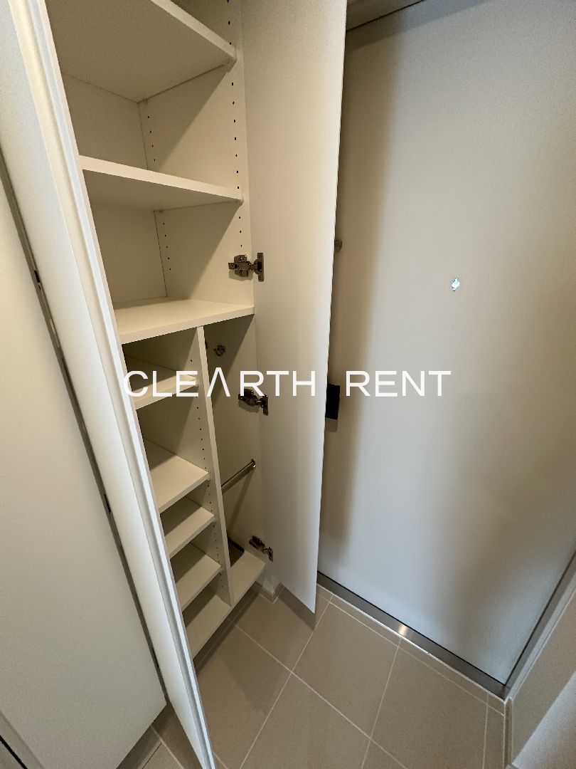 玄関　シューズボックス