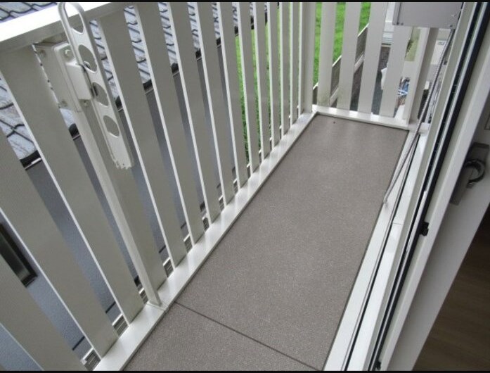 バルコニー　お洗濯にも便利なバルコニー付き