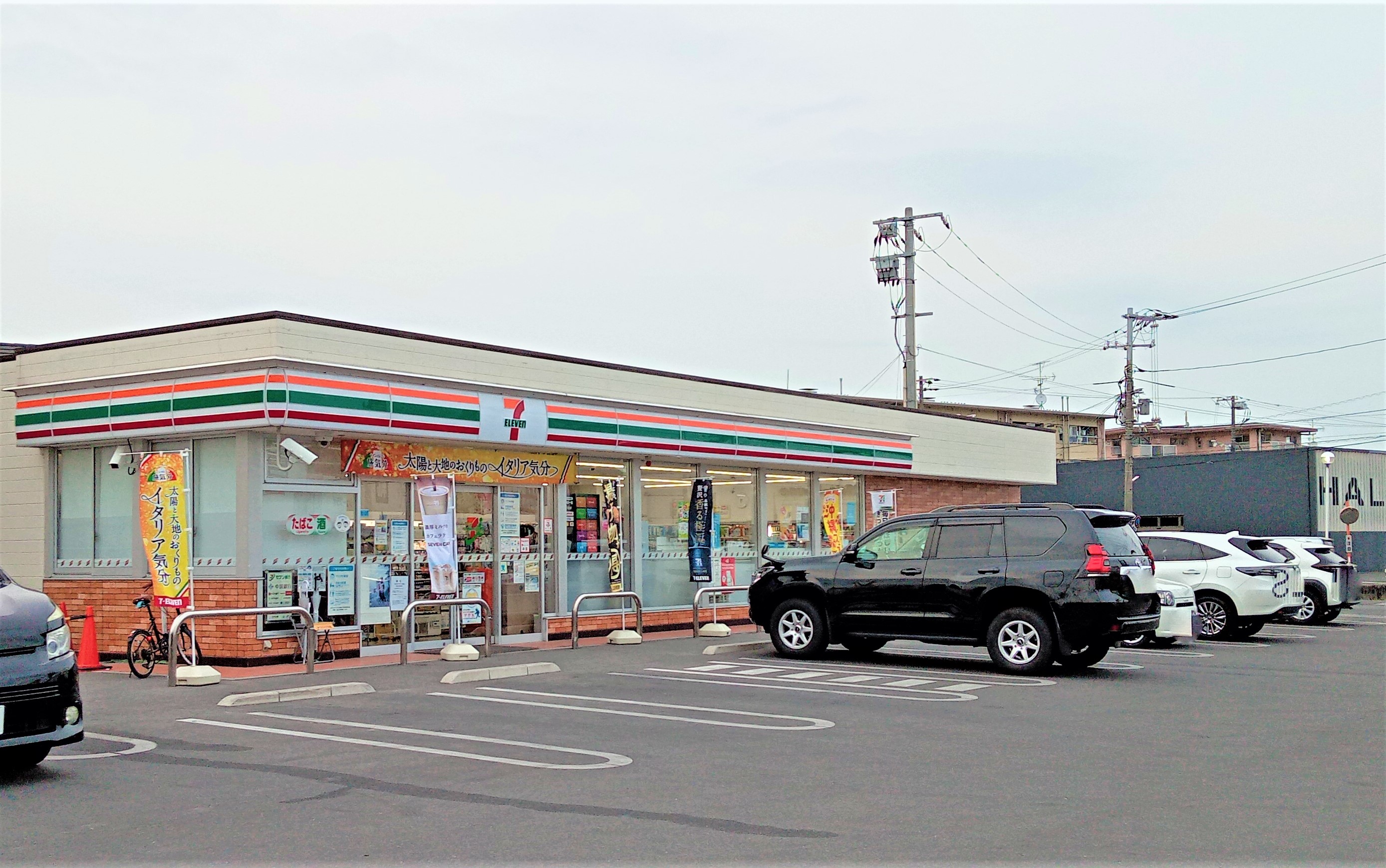 コンビニ　セブンイレブン東岡山店（コンビニ）まで430m