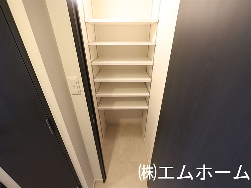 玄関　シューズボックス