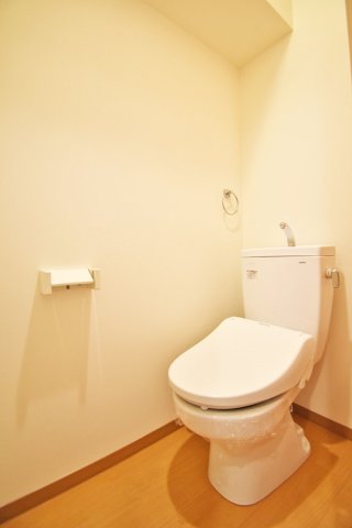 トイレ　退去前のため参考写真掲載中