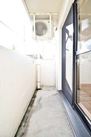 バルコニー　退去前のため参考写真掲載中