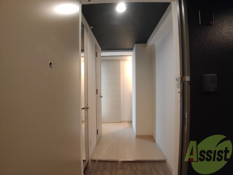 玄関　玄関です。白を基調としていて清潔感があります！