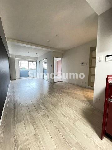 居室・リビング　居間です