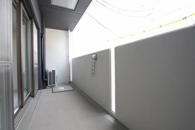 バルコニー　広く使えるバルコニーです