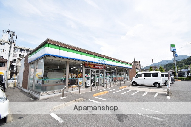 コンビニ　ファミリーマート海田南本町店（コンビニ）まで433m