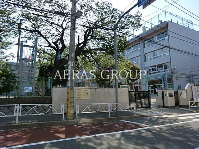 小学校　目黒区立東根小学校（小学校）まで727m
