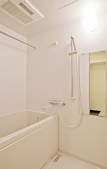 バス・シャワールーム　お風呂で日々の疲れを落としましょう