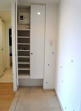 玄関　【見学予約受付中】