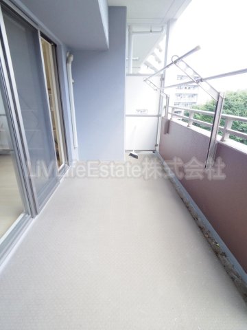 バルコニー　※同仕様写真
