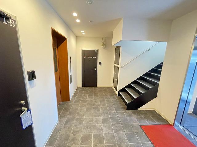 エントランス　エントランス