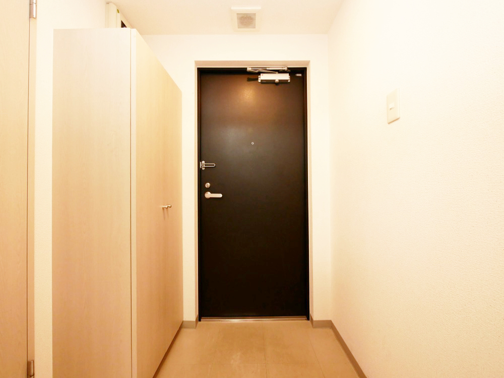 玄関　明るい玄関がお出迎えです☆