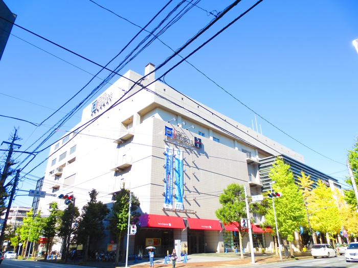 ショッピングセンター　青葉台東急スクエア（ショッピングセンター）まで700m