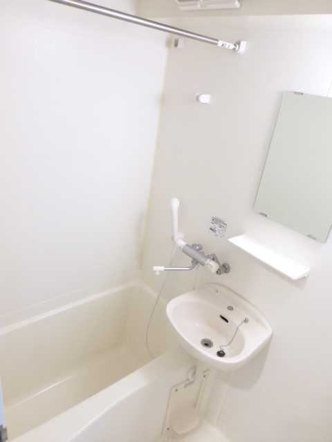 バス・シャワールーム　バス※別部屋参考写真