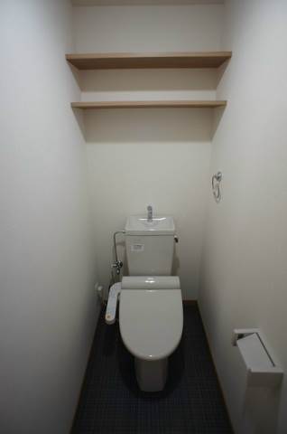 トイレ　別号室