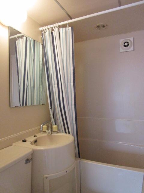 バス・シャワールーム　＊別室参考