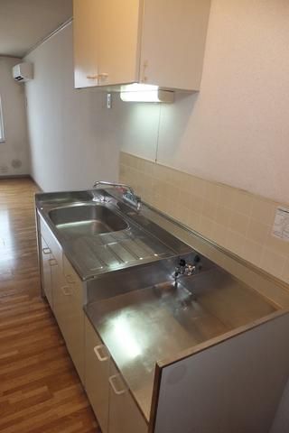 キッチン　★　まな板のスペースあり　★